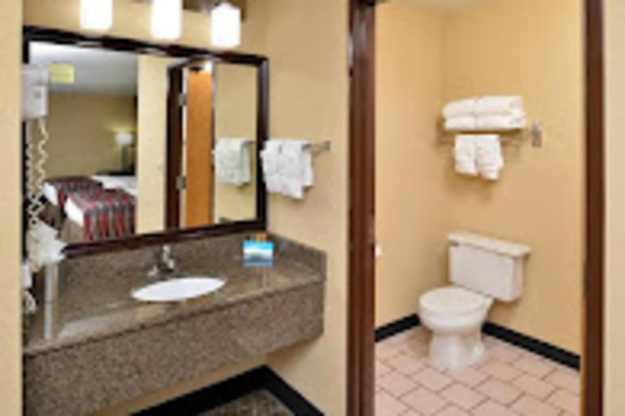 Baymont By Wyndham Ardmore I-35 Bagian luar foto