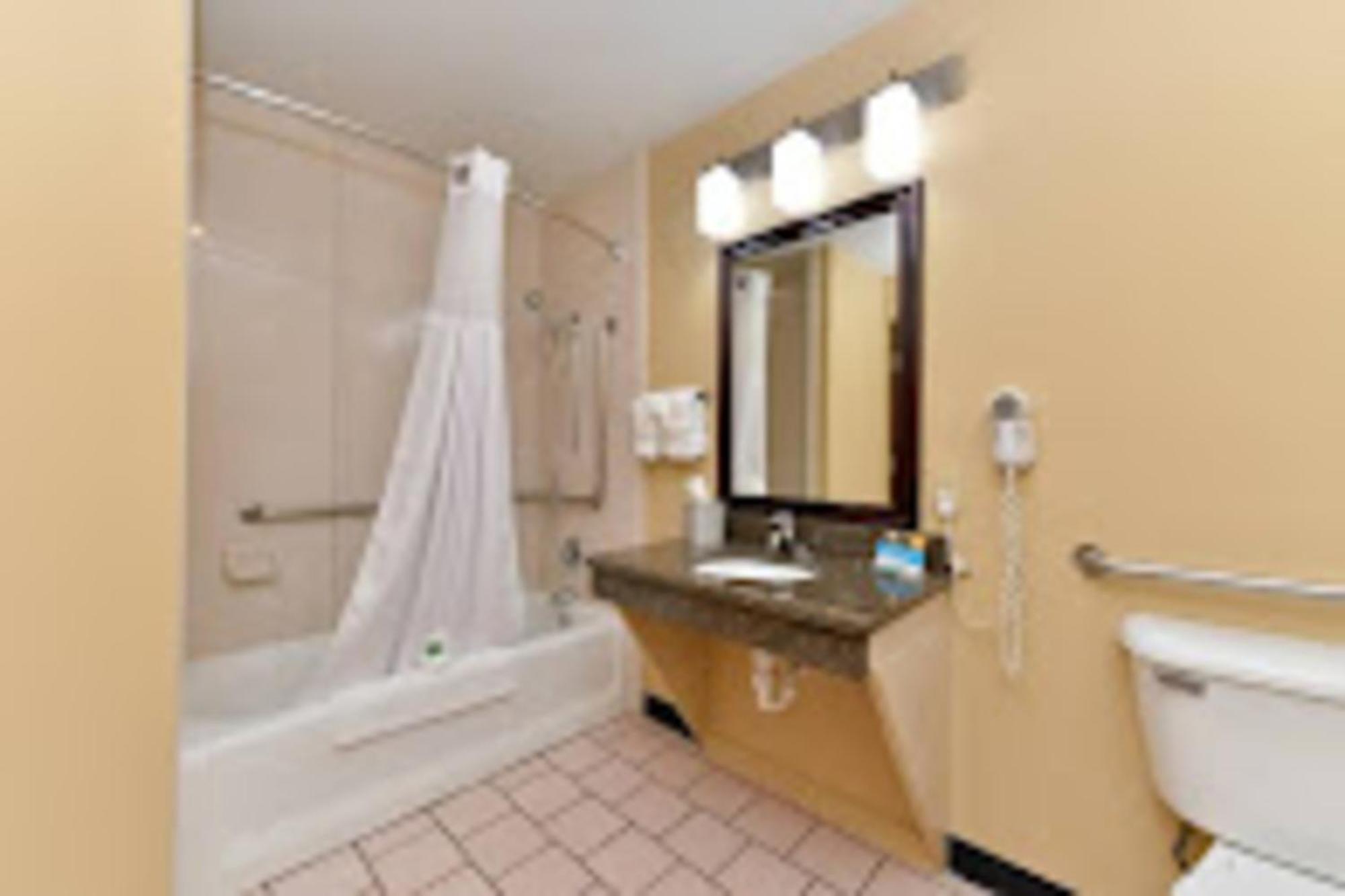 Baymont By Wyndham Ardmore I-35 Bagian luar foto